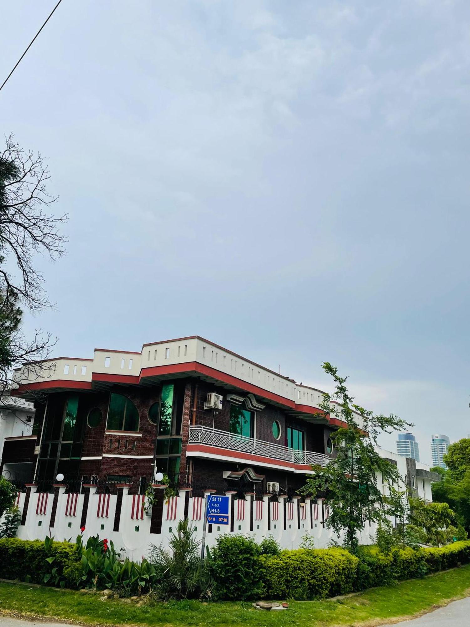 Executive Galaxy Guest House İslamabad Dış mekan fotoğraf