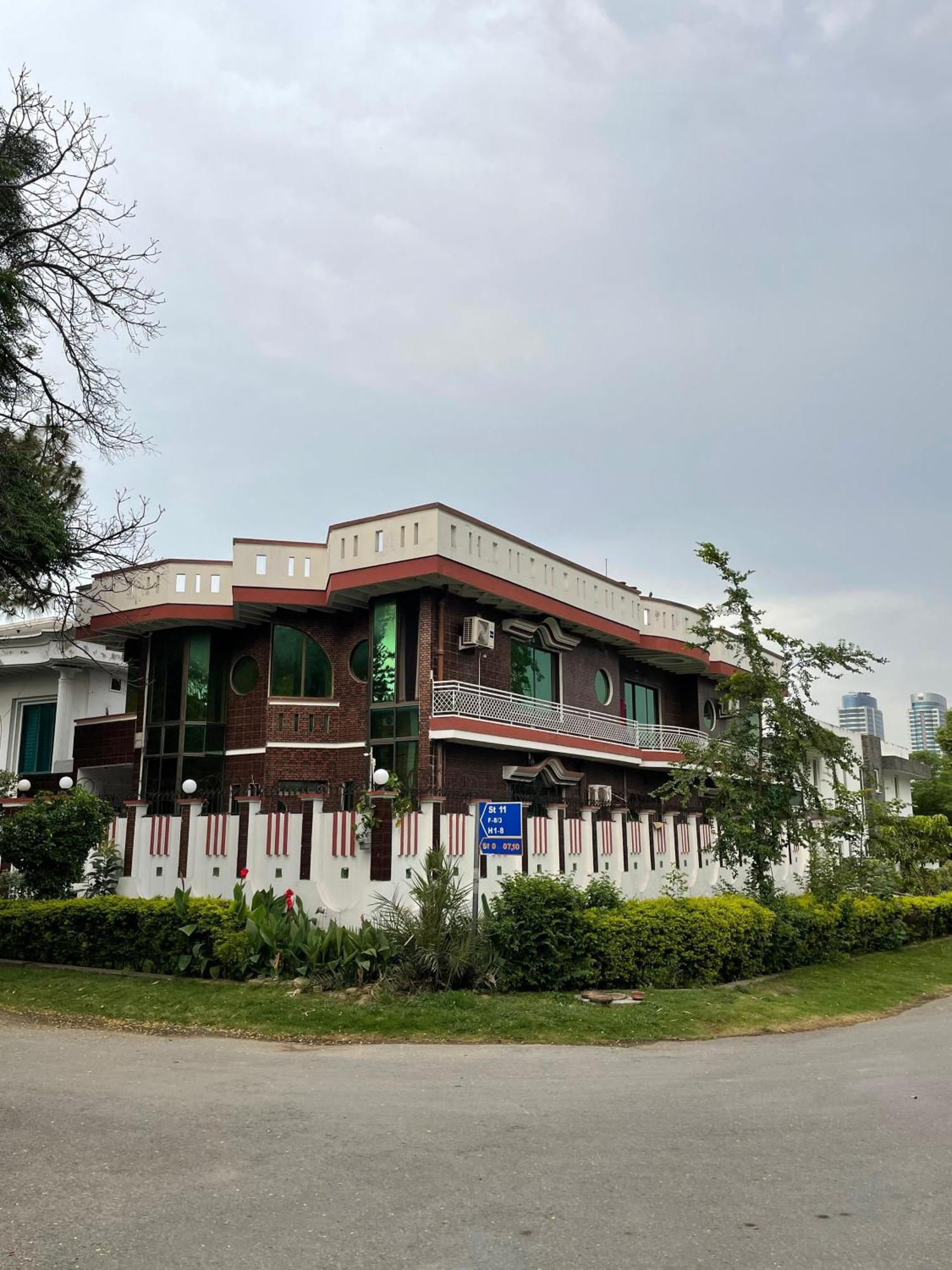 Executive Galaxy Guest House İslamabad Dış mekan fotoğraf